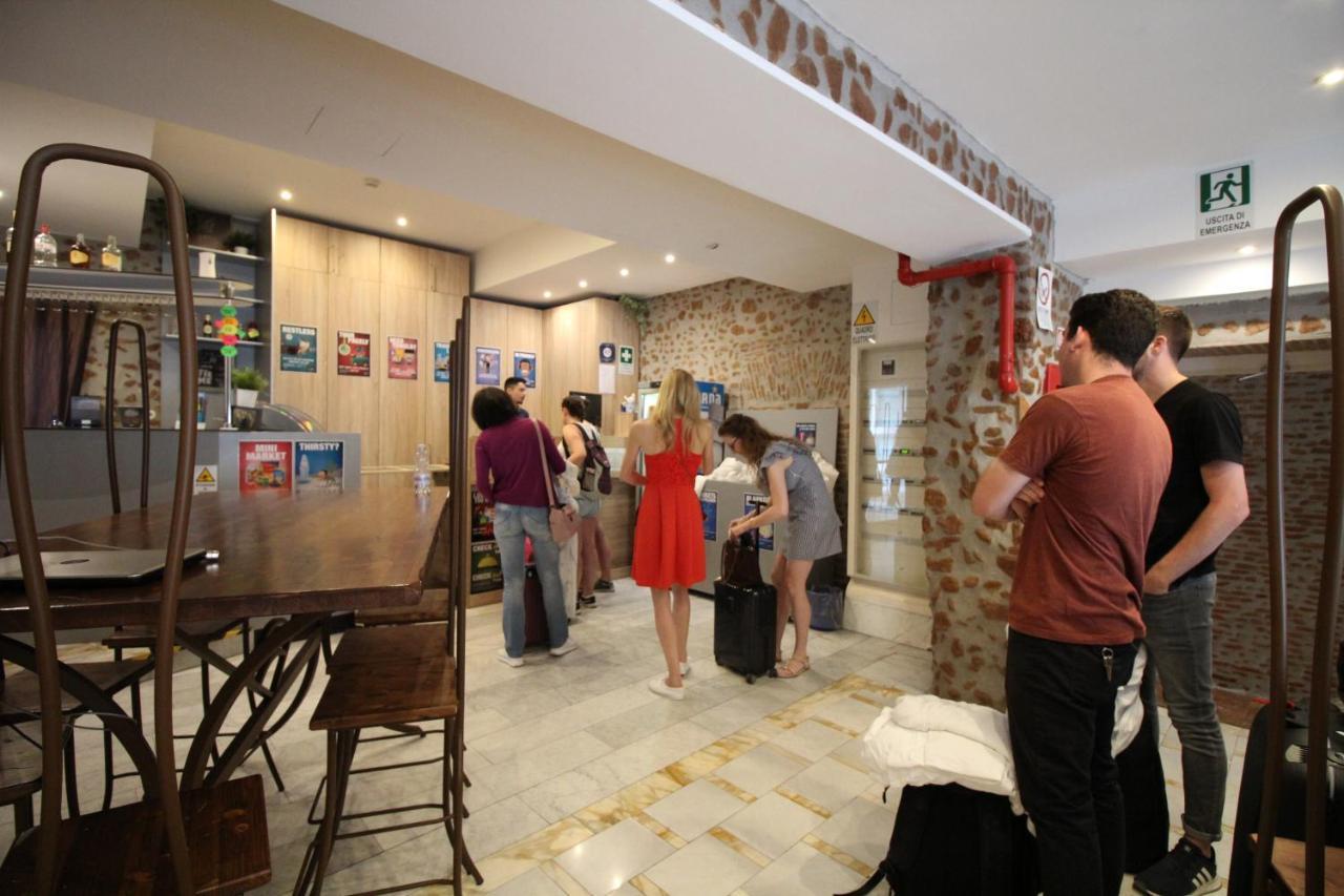 Hostal New Generation Center *